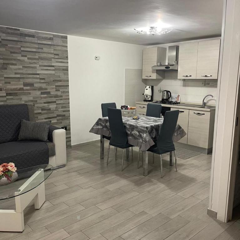 Che Casa 26! - Appartamento con 2 Camere da Letto - 2