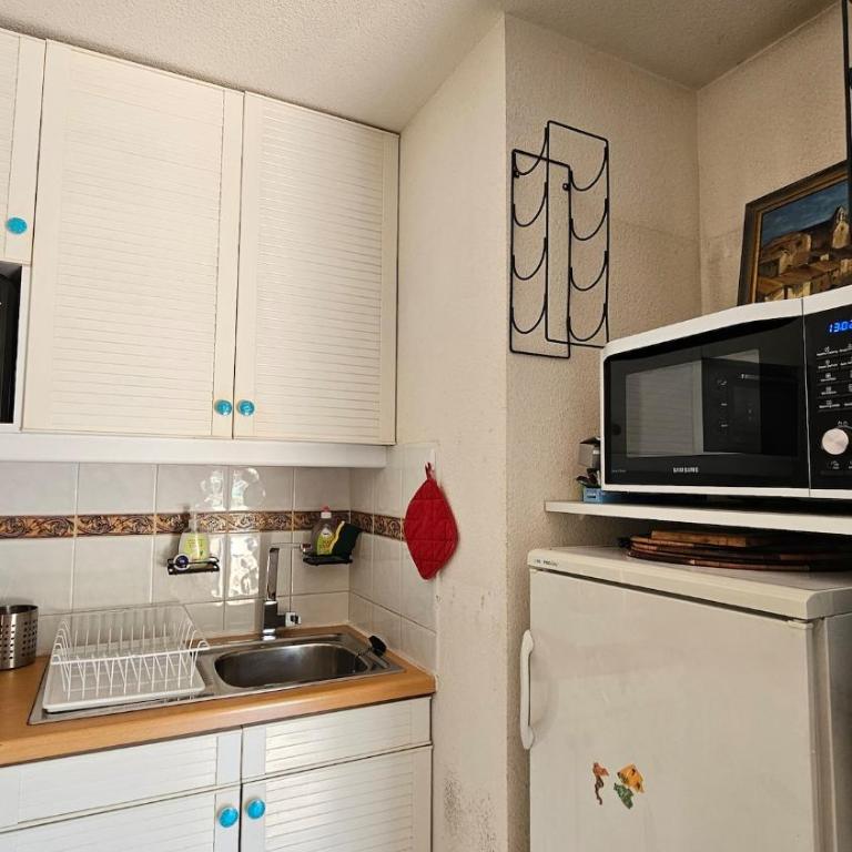 Seaside House for Four with Air Conditioning and Parking - Appartement 2 Chambres - 13