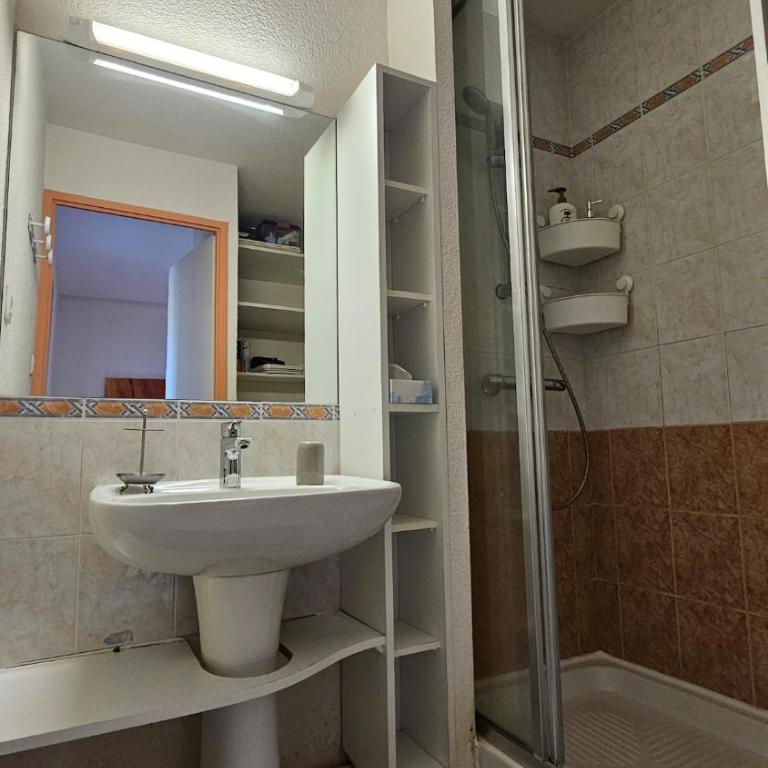 Seaside House for Four with Air Conditioning and Parking - Appartement 2 Chambres - 17