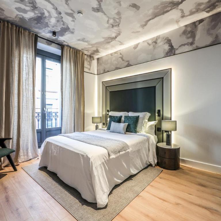 AmazINN Collection Madrid Plaza Mayor - Apartamento Deluxe de 2 dormitorios con balcón - 20