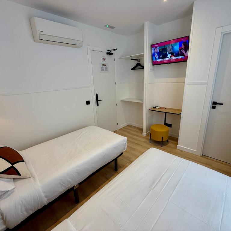 Mucho Madrid - Camera Doppia con Letti Singoli con Bagno - 7