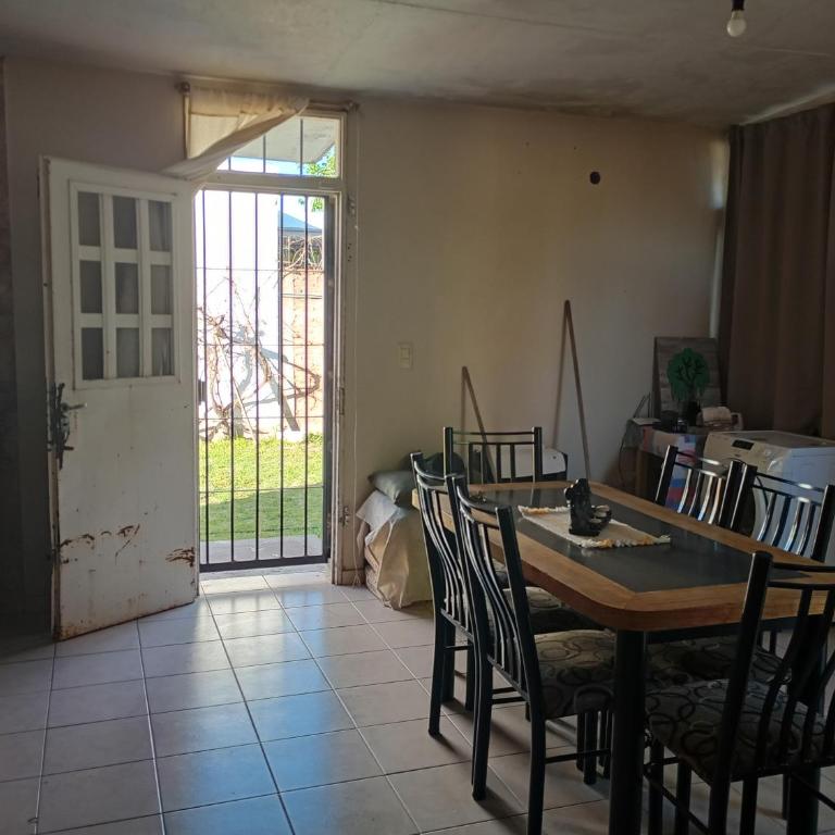 Casa Rawson - One-Bedroom House - 9