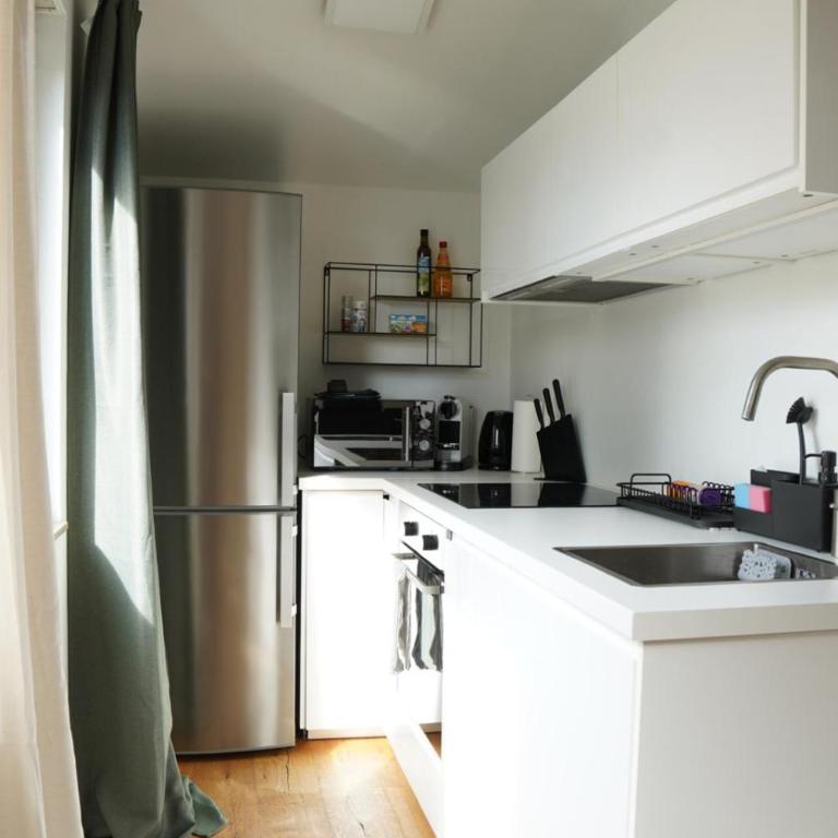 Green oasis with large balcony & parking - Two-Bedroom Apartment - 2