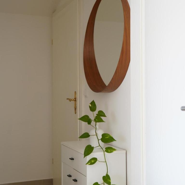 Green oasis with large balcony & parking - Two-Bedroom Apartment - 4