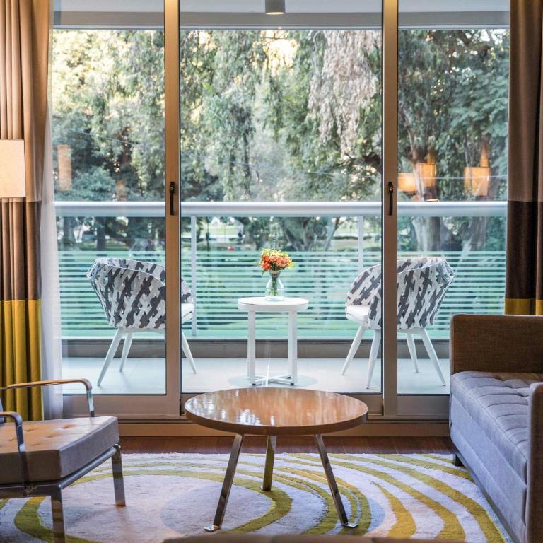 Palladio Hotel Buenos Aires - MGallery Collection - Suite Deluxe con balcón y vistas al parque - Cama extragrande - 1