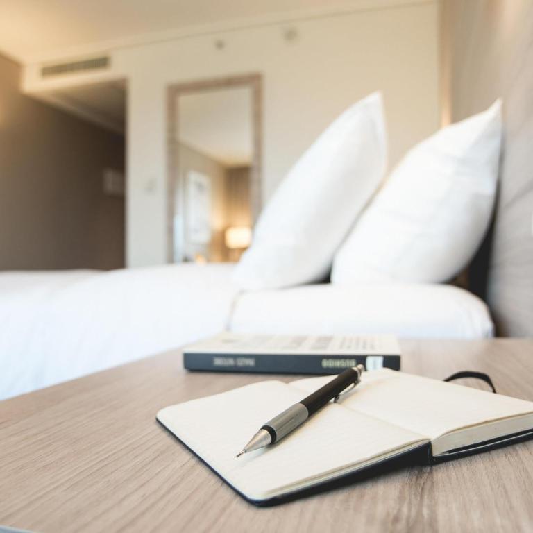 Pullman Santiago Vitacura - Habitación Doble Deluxe con vistas - 1 cama grande - 4