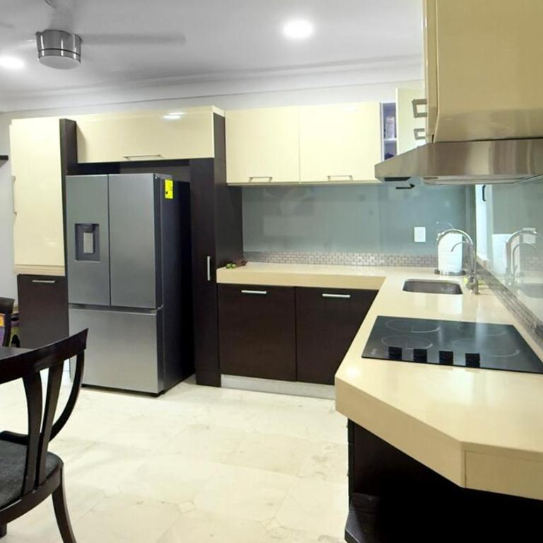 Big & Luxury 2 Bedroom Condo on 5th Ave, King Bed, 2 Baths, Steps from the beach - Two-Bedroom Apartment with Private Pool - 9