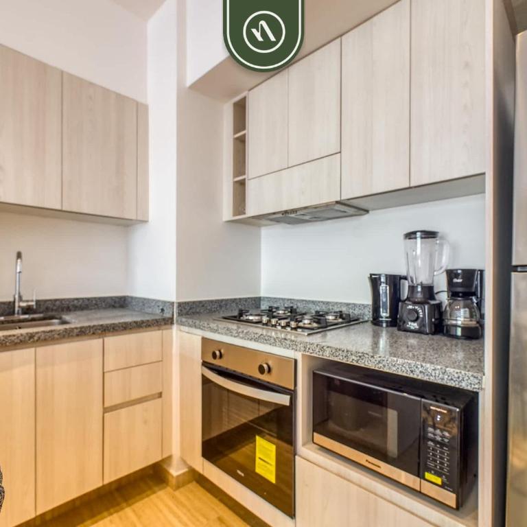 New 1 BR Condo - Oceanview Pool - 2 min to Beach - Vacation Home - 1