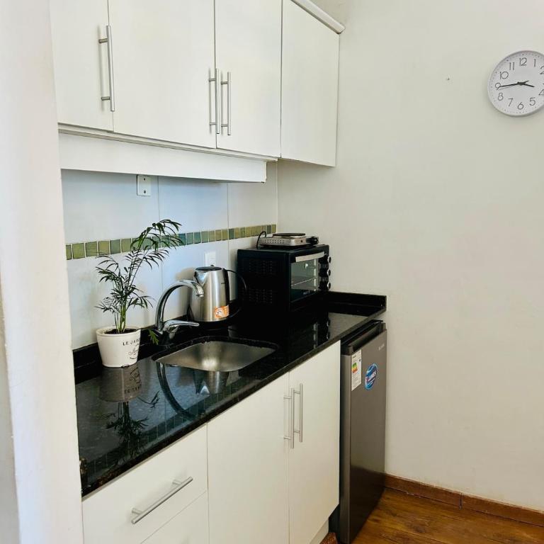 Encanto y Terraza en Punta Carretas - One-Bedroom Apartment - 8