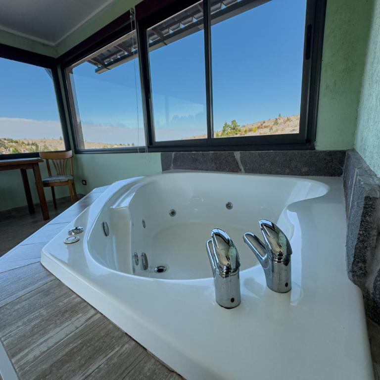 Cuesta de las Piedras - Queen Suite with Spa Bath - 5