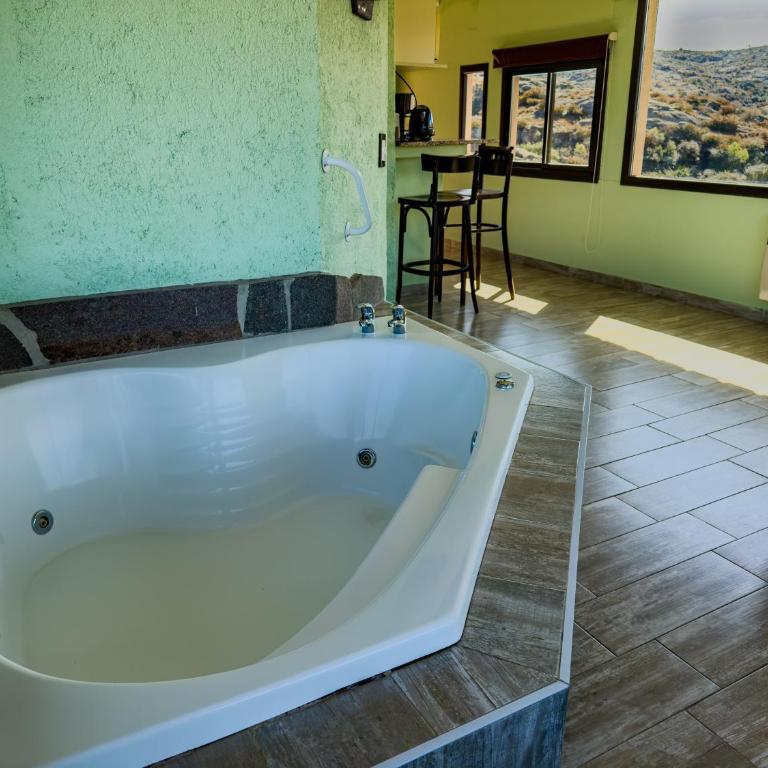 Cuesta de las Piedras - Queen Suite with Spa Bath - 6