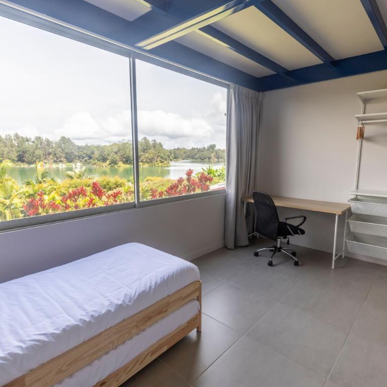 Cabaña familiar BANIA con vista del embalse al lado de la piedra - Seven-Bedroom House - 19