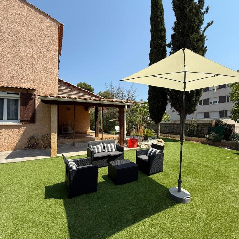 Family Apartment by the Sea with Garden - Maison de Vacances - 3