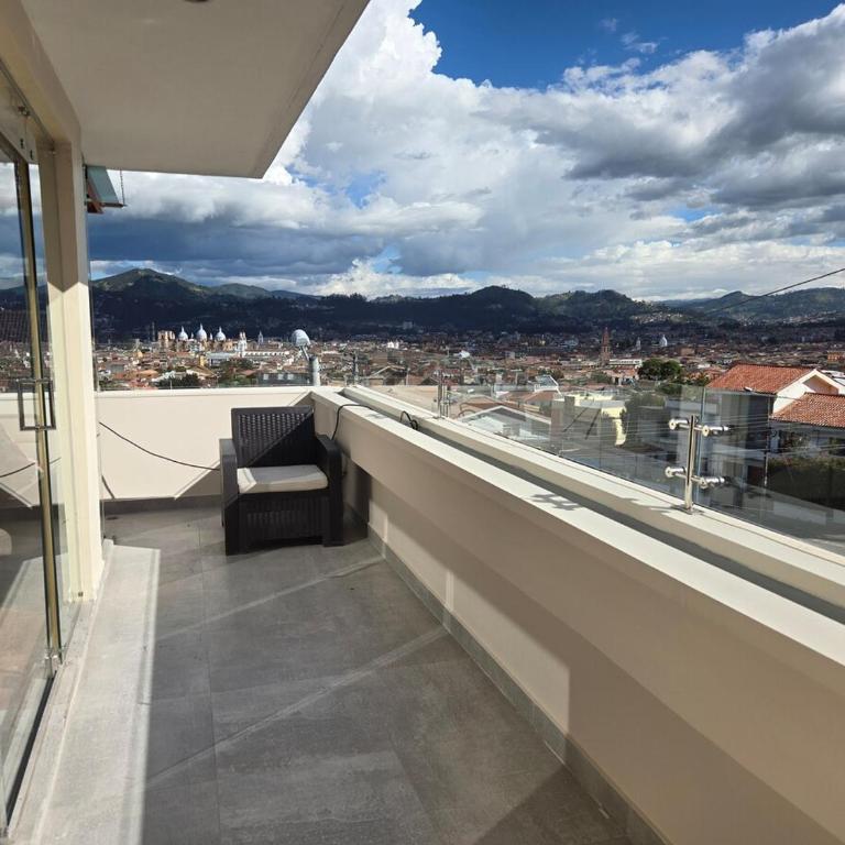 Hilltop Bellavista, Suite Three, the best choice - Three-Bedroom Apartment - 24