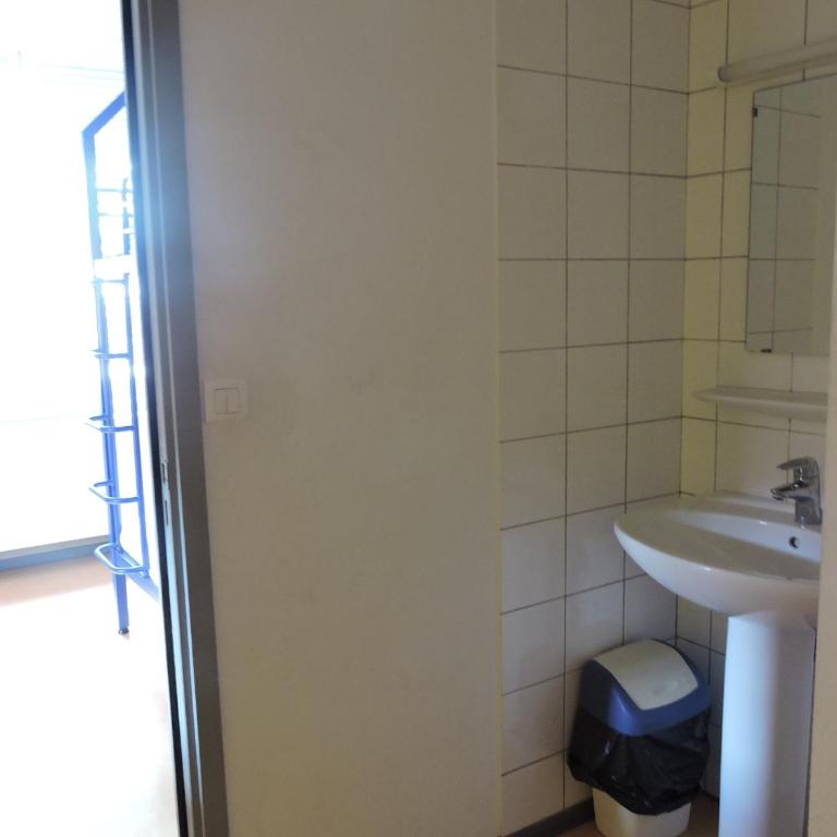 Auberge de Jeunesse de Mulhouse - Lit Superposé dans Dortoir pour Femmes - 1