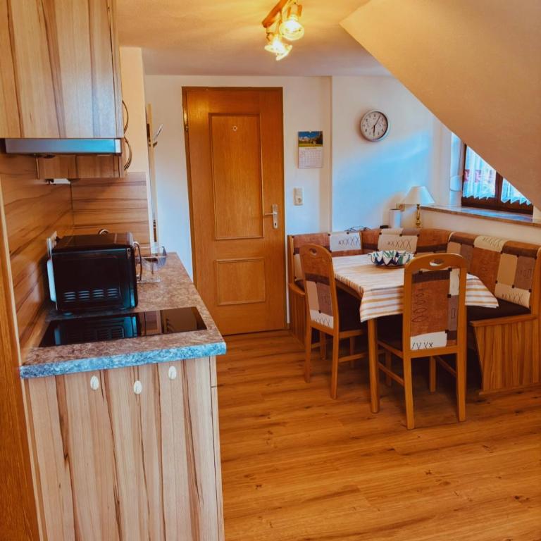 Bergblick Apartments - Natur & Panorama in Bad Ischl - Apartment mit 1 Schlafzimmer - 8