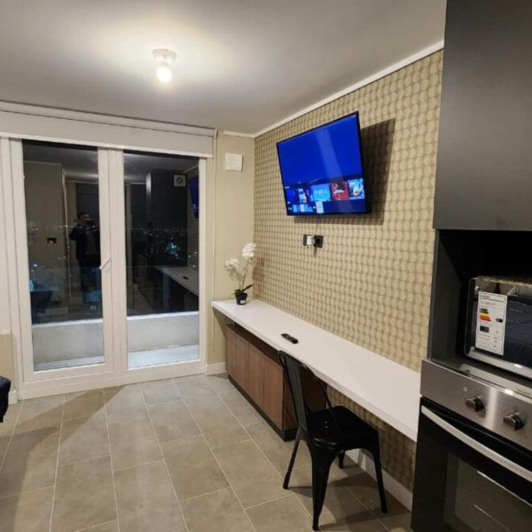 Departamento Estudio, ubicación inmejorable, con estacionamiento - Apartamento de 1 dormitorio - 4