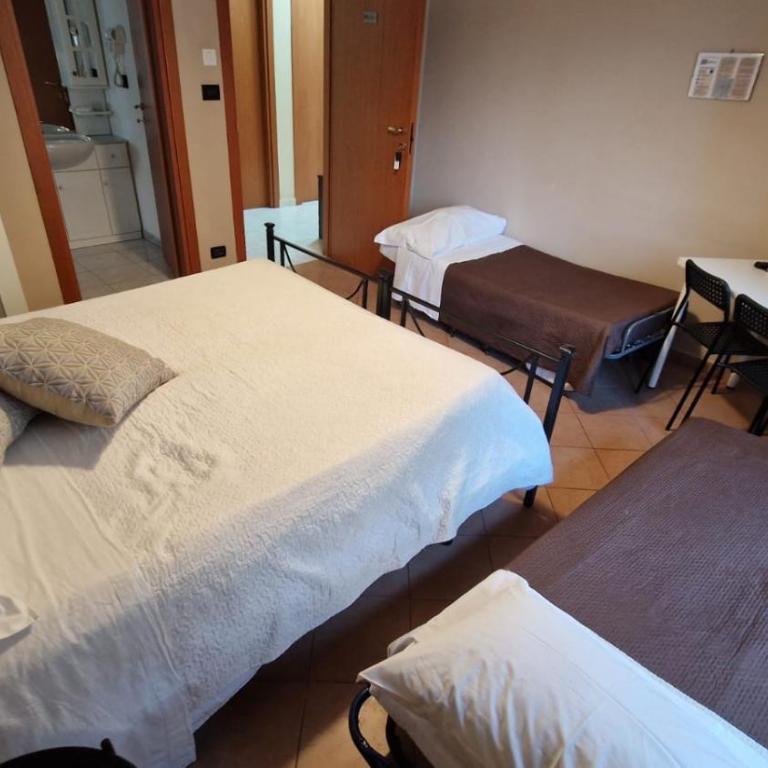 Il Greco - Three-Bedroom Standard Apartment - 12