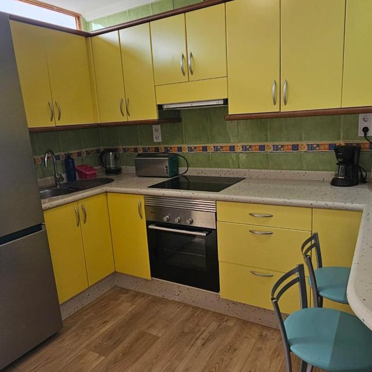 Barber Las Brisas - Two-Bedroom Apartment - 20