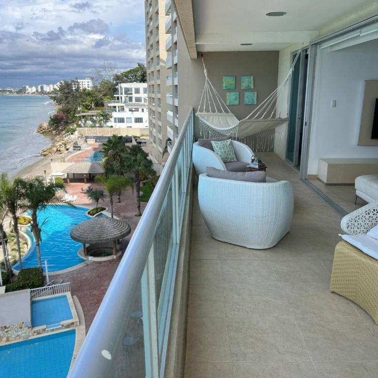 Beach front Ocean view, pool Family Apt Salinas - Apartment - 35