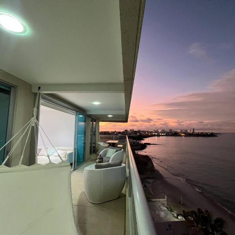 Beach front Ocean view, pool Family Apt Salinas - Apartment - 41