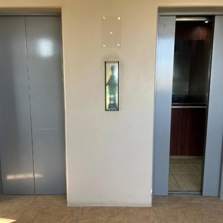 Beach front Ocean view, pool Family Apt Salinas - Apartment - 65