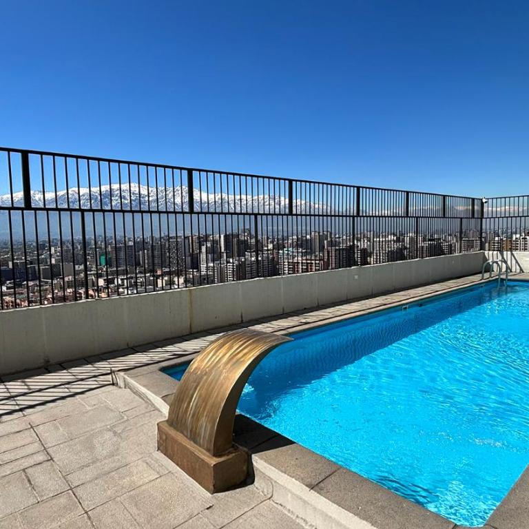 Central, recién remodelado y con vista al oriente - One-Bedroom Apartment - 19