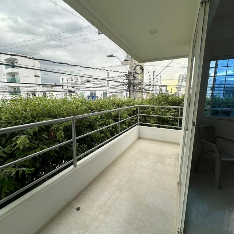 Apartamento con cinco habitaciones y parqueadero - Apartamento - 16