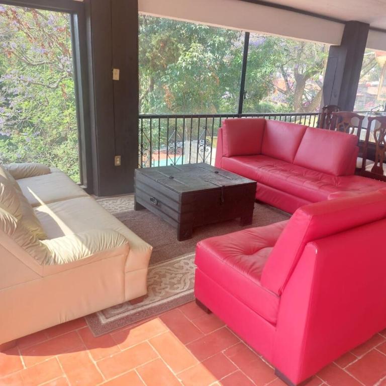 Casa Grande, Casita, Gran Jardín, Juegos para 19 personas en el Pueblo - Casa de 8 dormitorios - 10