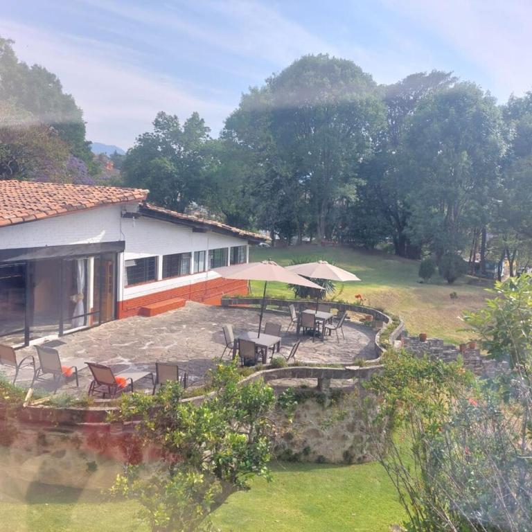 Casa Grande, Casita, Gran Jardín, Juegos para 19 personas en el Pueblo - Casa de 8 dormitorios - 3