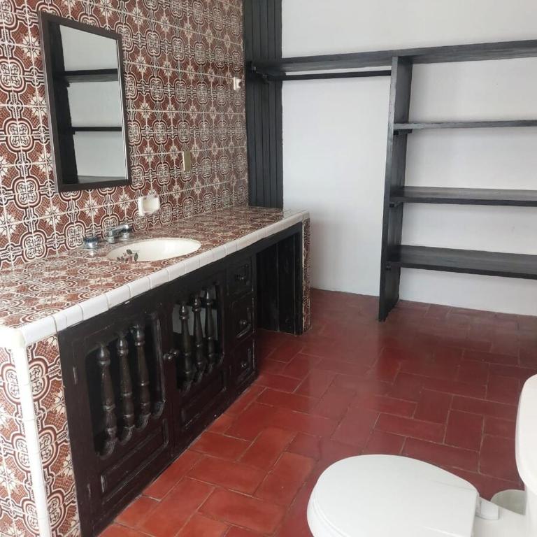 Casa Grande, Casita, Gran Jardín, Juegos para 19 personas en el Pueblo - Casa de 8 dormitorios - 40