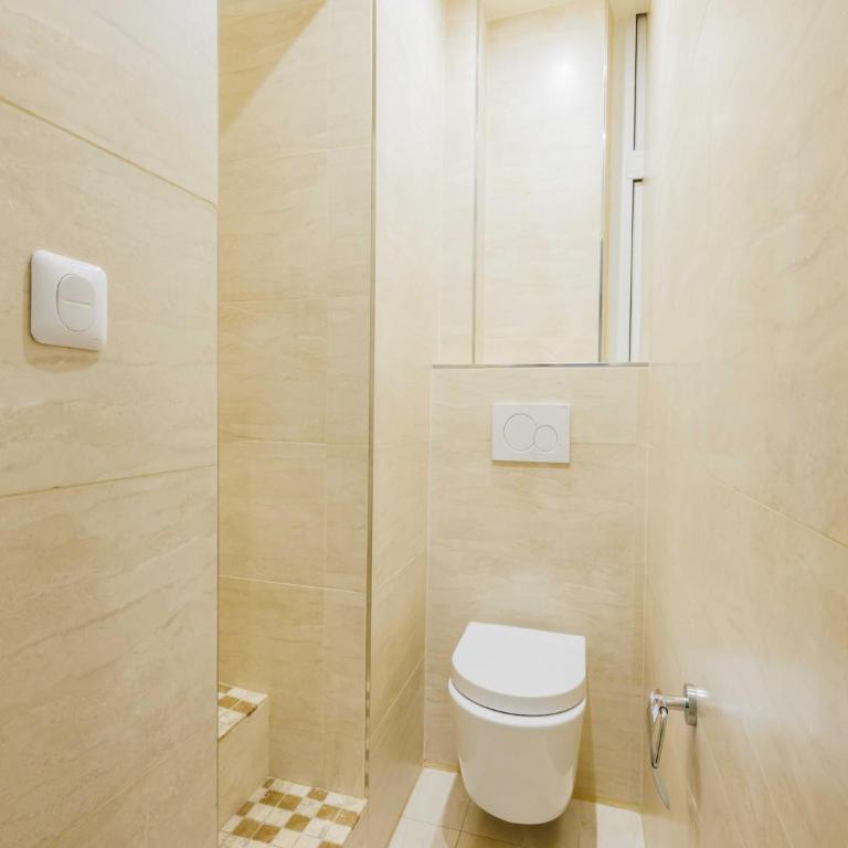 Quiet apartment 1BR 4P - Quartier du Mail - One-Bedroom Apartment - 11
