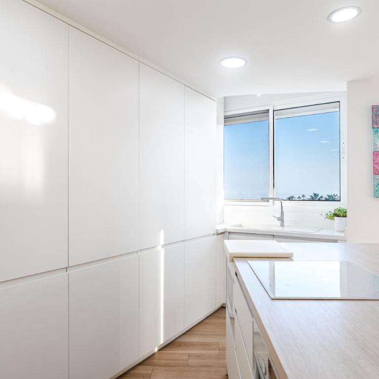 Amazing Playamar Views - Two-Bedroom Apartment with Terrace and Sea View - 14
