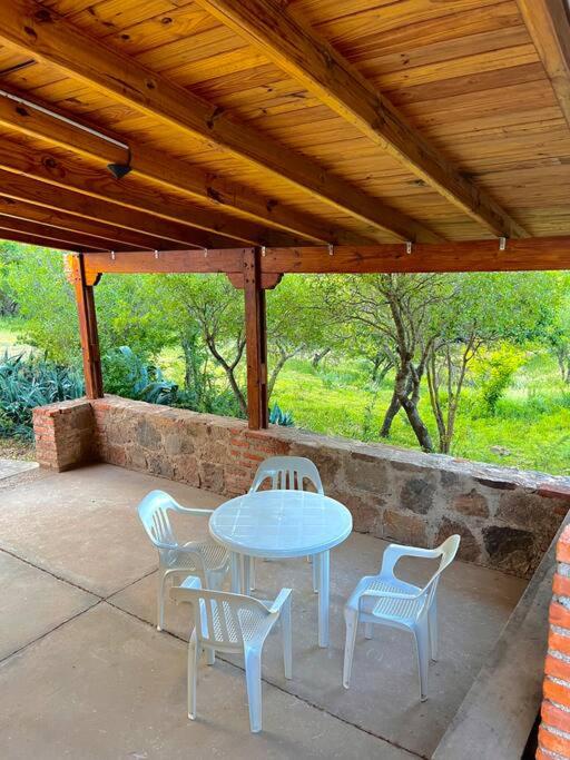 Nature's Peace: Cozy Cabin for 4 Near River - Standard Villa - 12