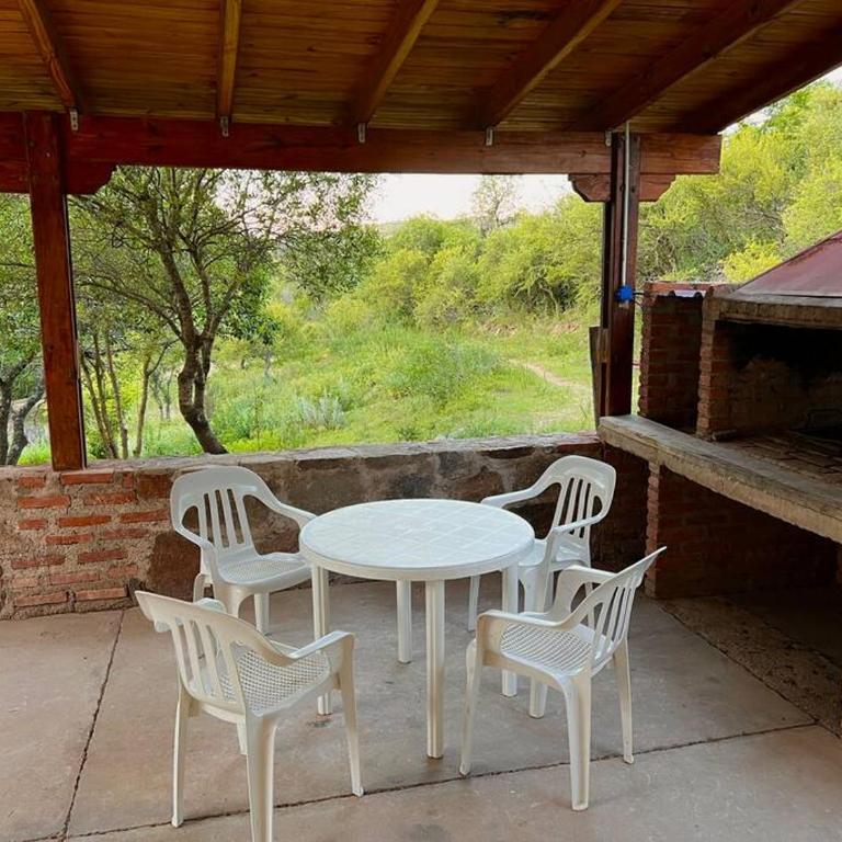 Nature's Peace: Cozy Cabin for 4 Near River - Standard Villa - 45