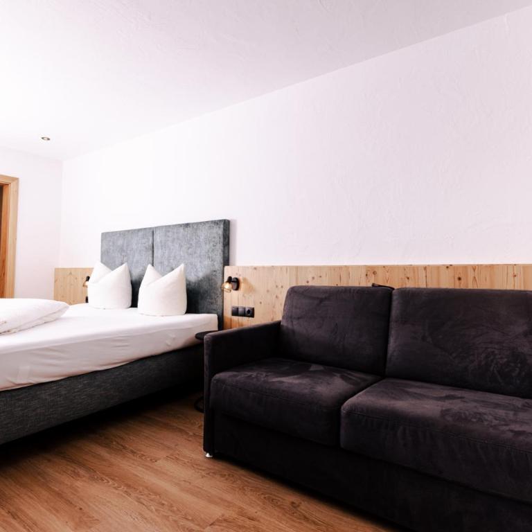 Gasthof Aigner *** - Comfort Vierbettzimmer - 7