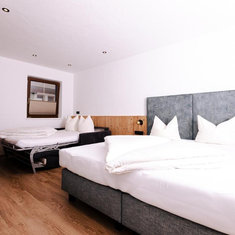 Gasthof Aigner *** - Comfort Vierbettzimmer - 9