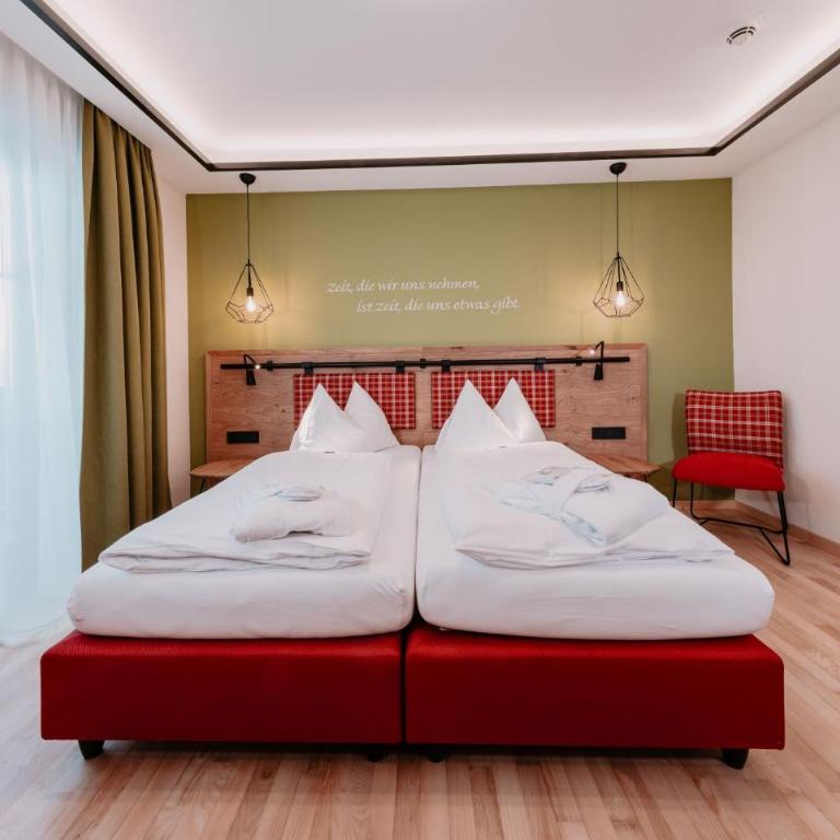 Hotel Schröckerhof - Doppelzimmer mit Balkon - 5