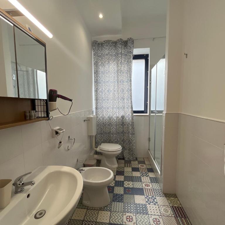 Casa Galati - Camera Matrimoniale con Bagno Privato Esterno - 3