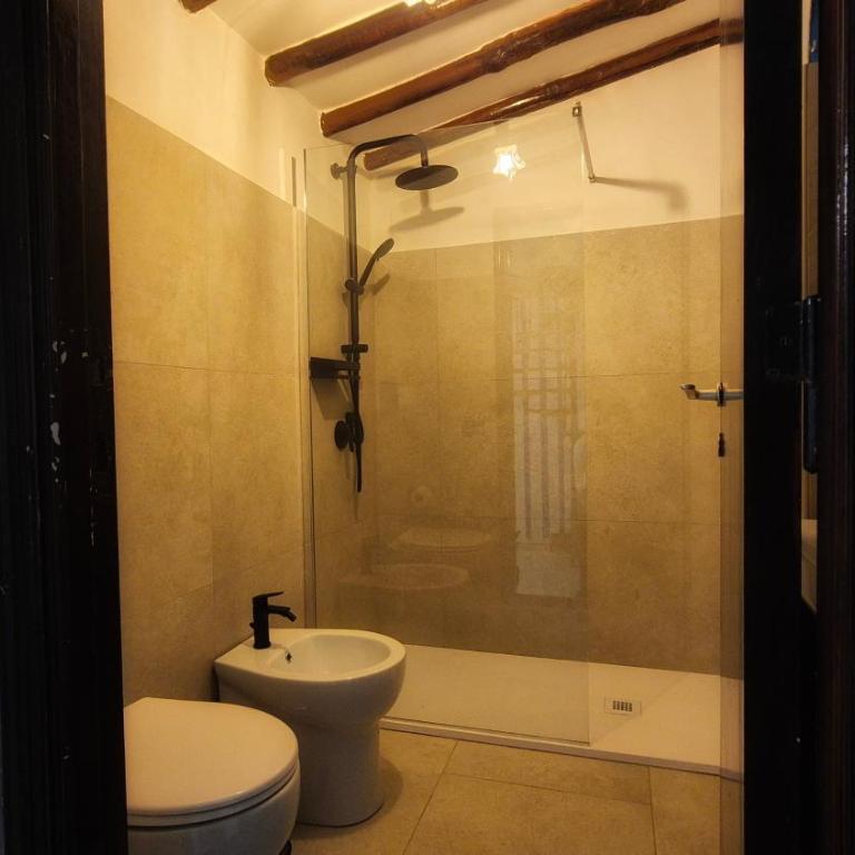 OlimpiApartment - One-Bedroom Apartment - 24