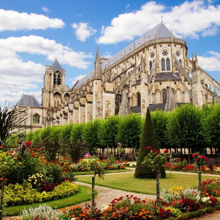Douce parenthèse pour deux à Bourges - Appartement 1 Chambre - 30