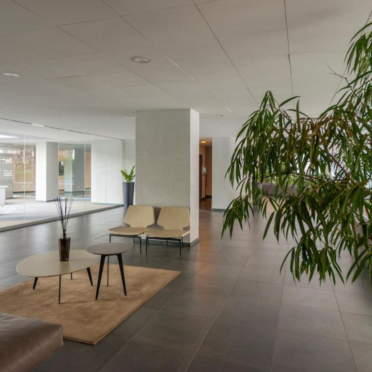 B Home - Elegant Apt with Terrace & Gym - Appartamento con 2 Camere da Letto - 10