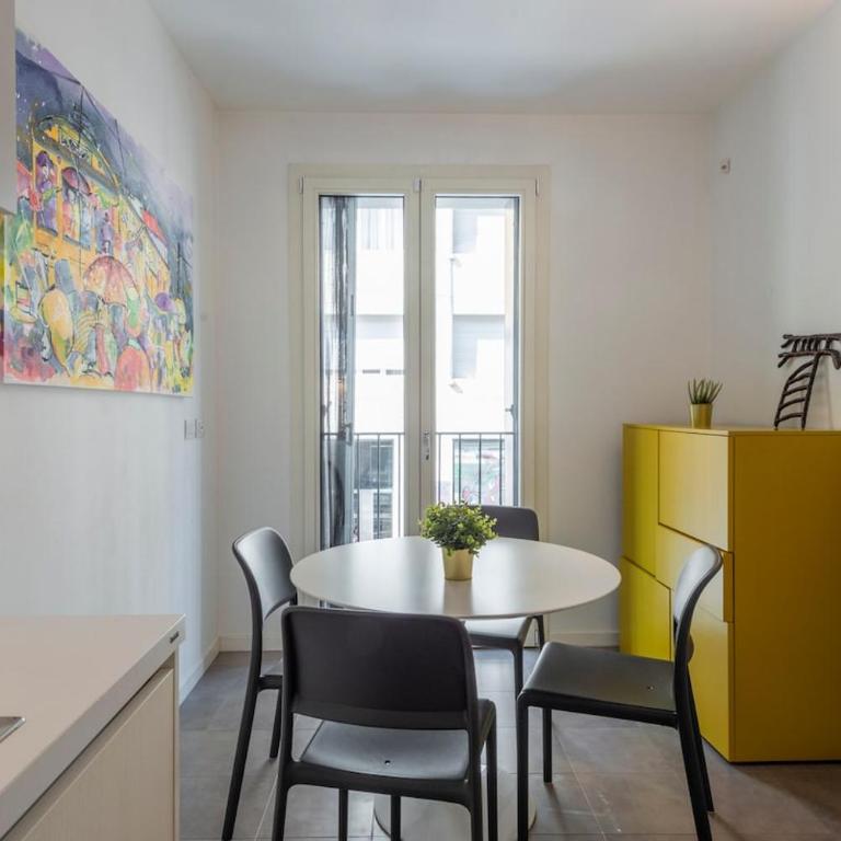 B Home - Elegant Apt with Terrace & Gym - Appartamento con 2 Camere da Letto - 12