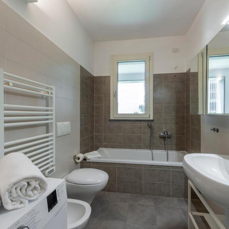 B Home - Elegant Apt with Terrace & Gym - Appartamento con 2 Camere da Letto - 18