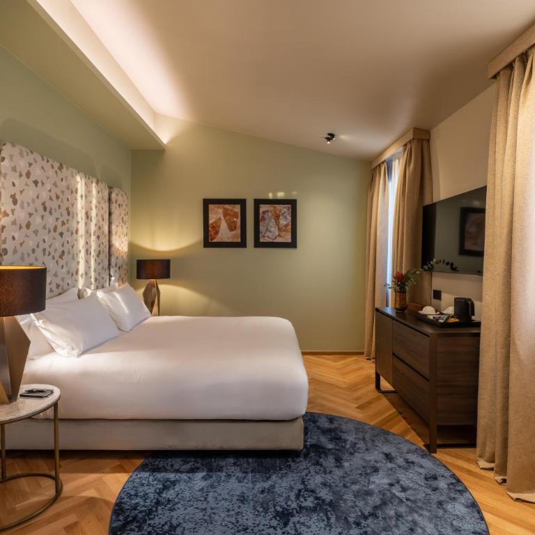 Palazzo Rota Luxury Apartments - Appartamento con 2 Camere da Letto e Terrazza - 2