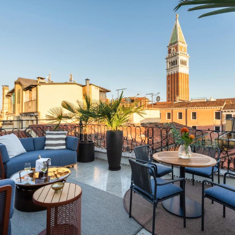 Palazzo Rota Luxury Apartments - Appartamento con 2 Camere da Letto e Terrazza - 3
