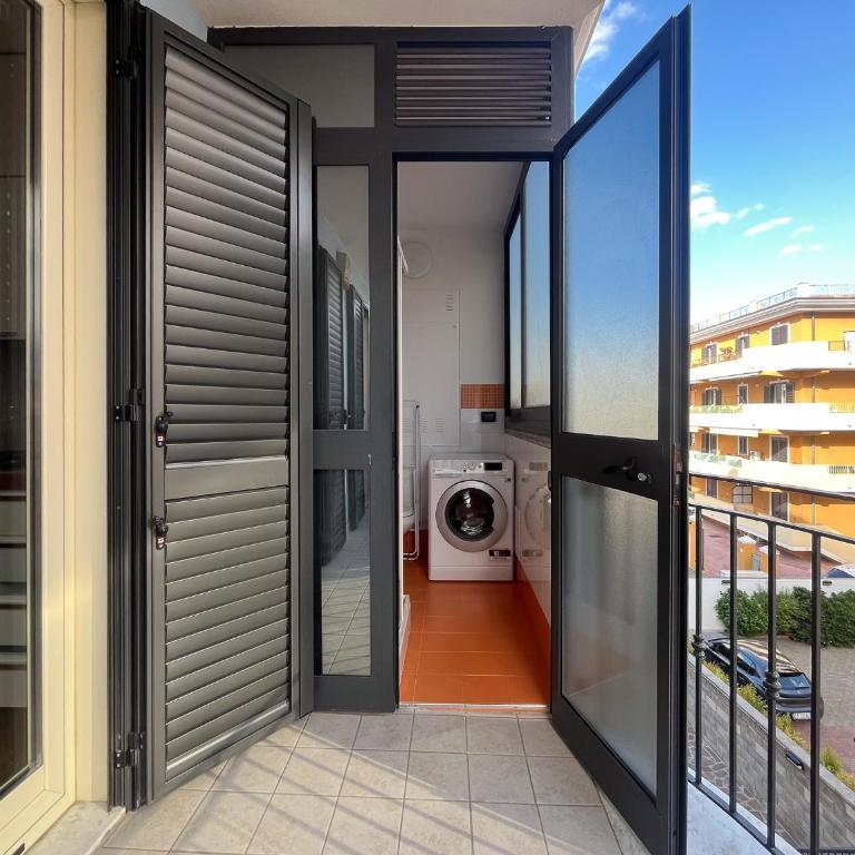 La Perla di Ponente - Appartamento con 1 Camera da Letto, Balcone e Vista Mare - 8