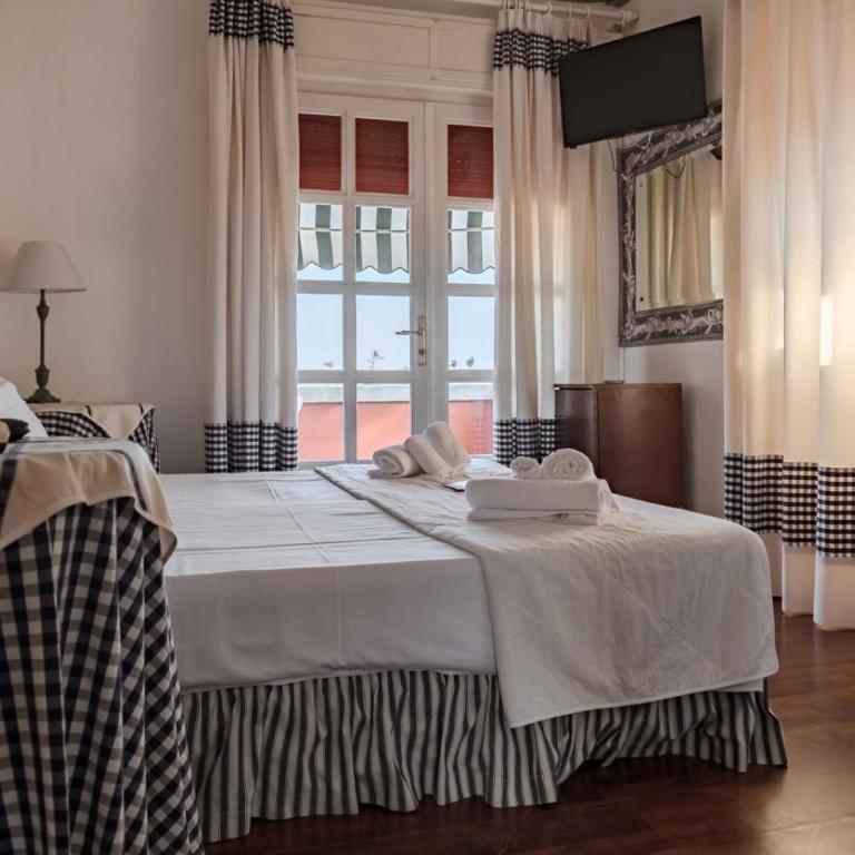 Agora Park Hotel - Camera Familiare con Vista Mare - 1