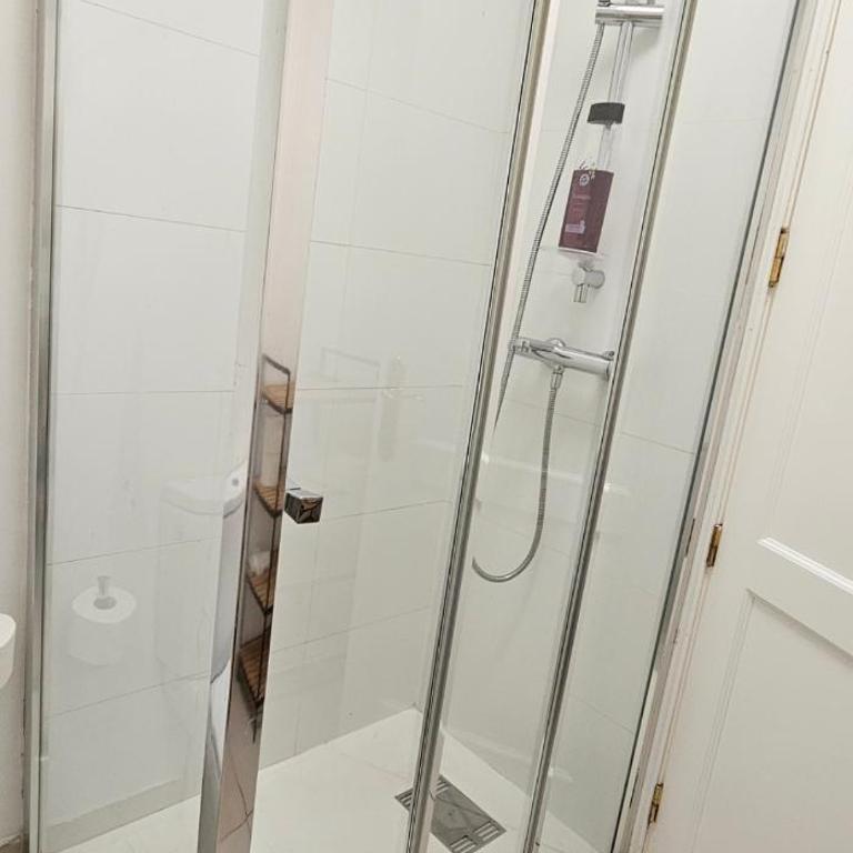 Barber Las Brisas - Two-Bedroom Apartment - 34