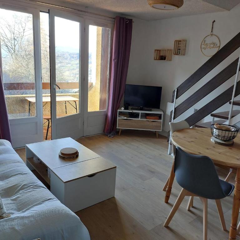 Beau duplex 40M2- 2 Chambres- 2 lits-2 balcons - Appartement 2 Chambres avec Balcon - 1